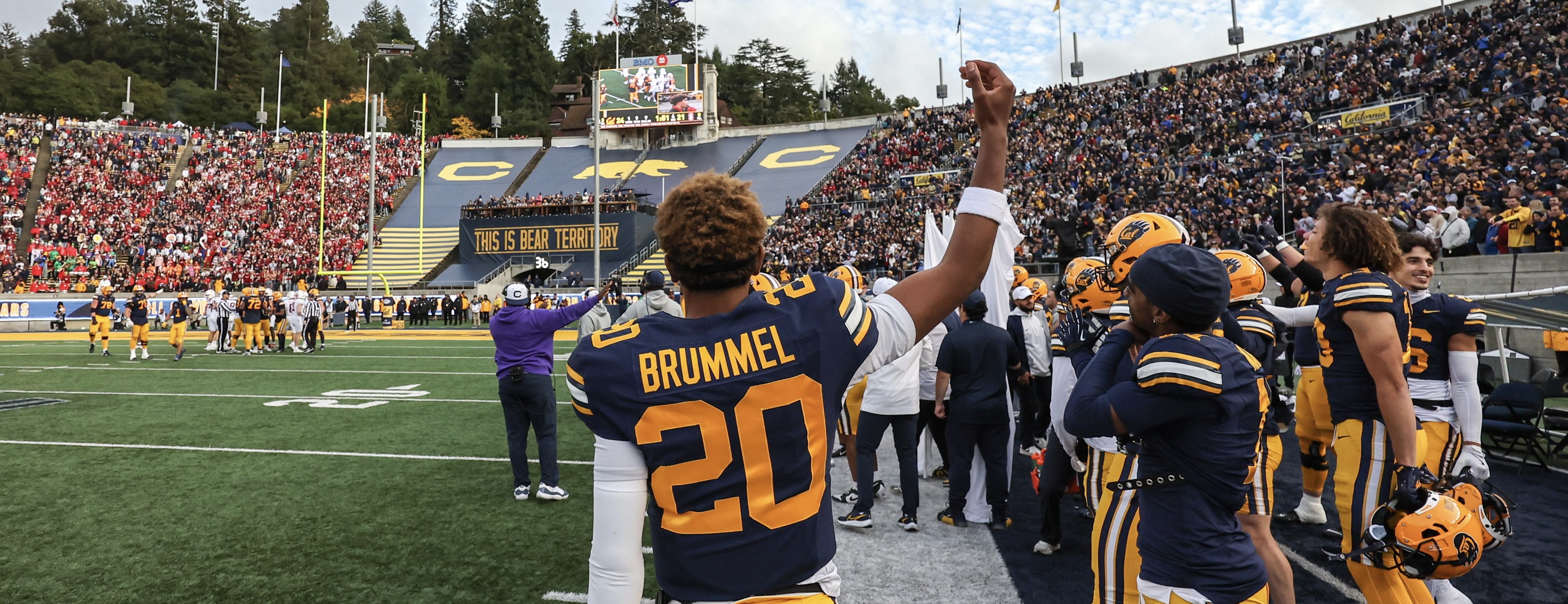 Belay Brummel at Cal Bears game